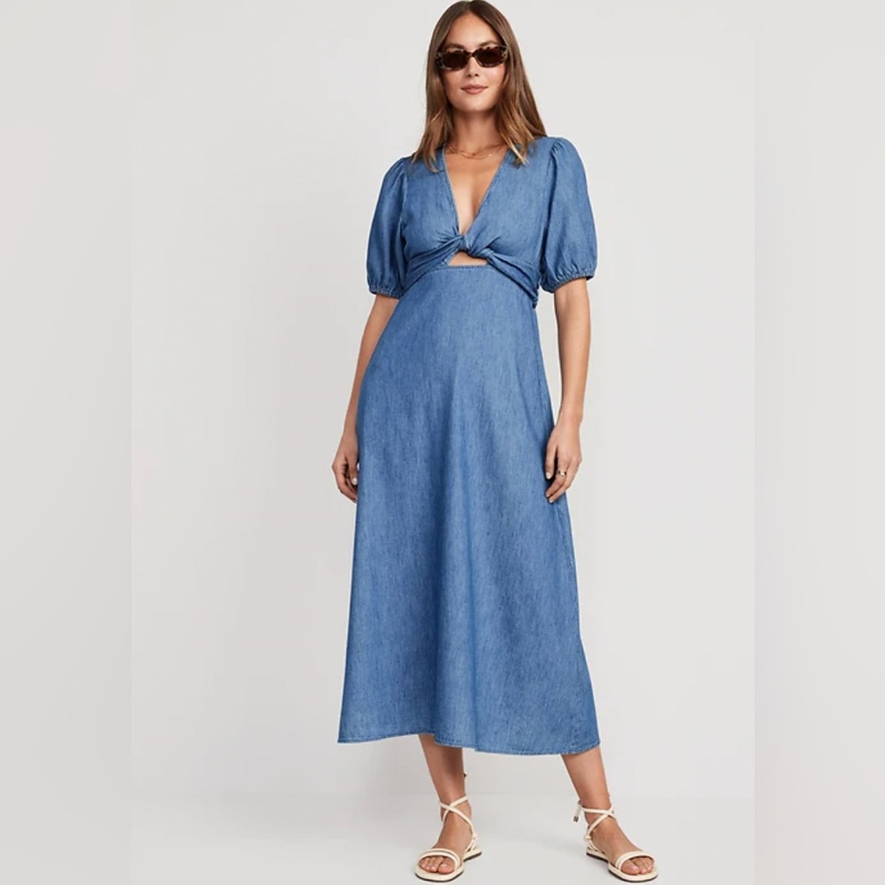 OLD NAVY Fit & Flare Twist Front Denim Maxi Maternity Dress sz M